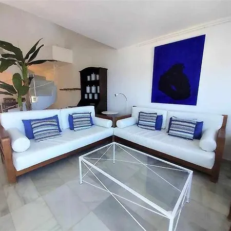 Blue Breeze House With Pool Facing Sea * كوراليهو