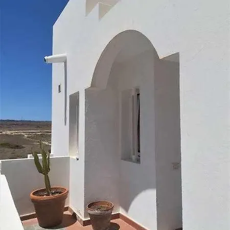 Blue Breeze House With Pool Facing Sea كوراليهو