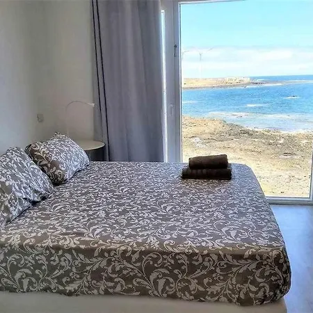 بيت للعطل Blue Breeze House With Pool Facing Sea